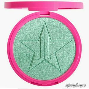 OFFERS 👍New Mint Condition by Jeffree Star